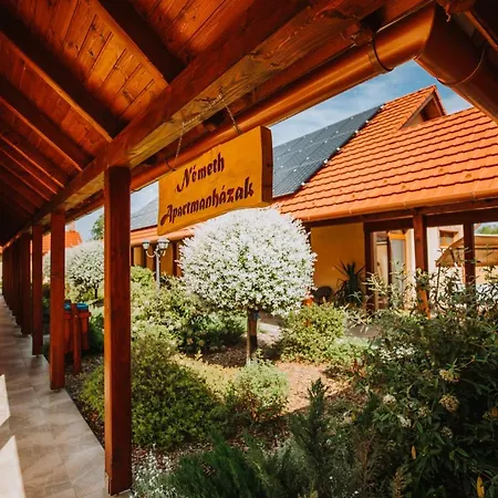 Nemeth Apartmanhazak * Mórahalom