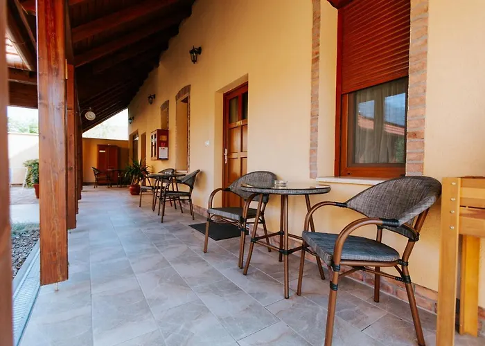 Nemeth Apartmanhazak Διαμέρισμα Mórahalom