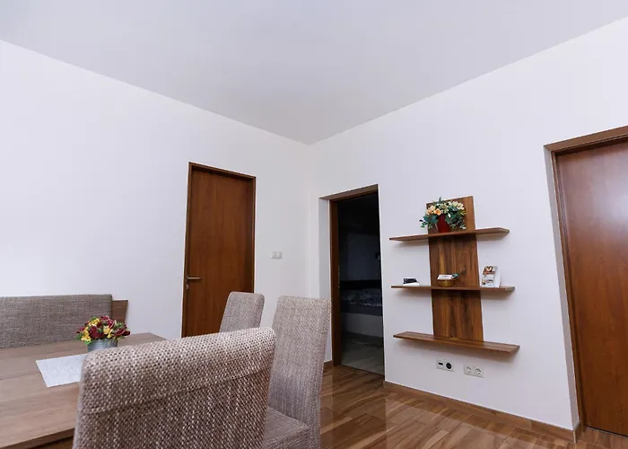 Nemeth Apartmanhazak Διαμέρισμα *