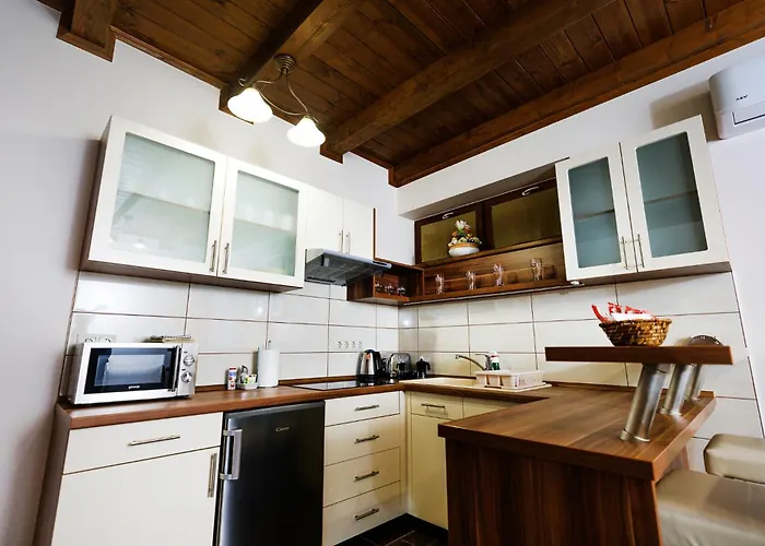 Nemeth Apartmanhazak *