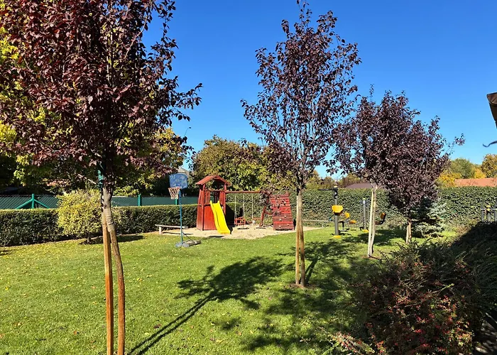 Nemeth Apartmanhazak * Mórahalom